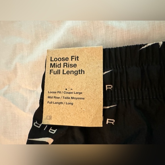 Women's Nike NSW Air All-Over Print Woven Mid Rise Pants - Picture 4 of 5